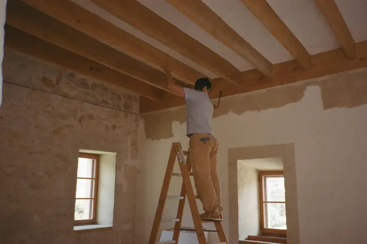 Rénover une maison ancienne à Poitiers : le guide